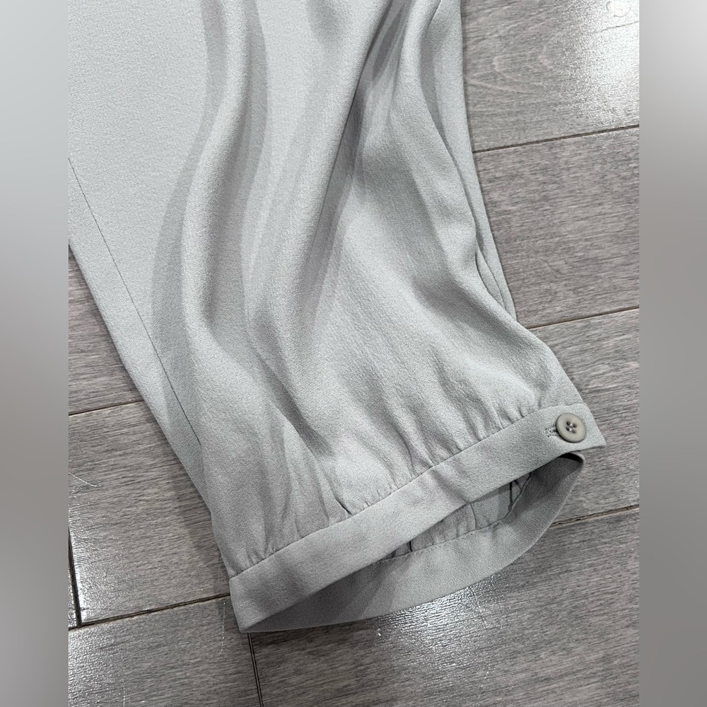 NWOT Eileen Fisher 100% Silk Tapered Cropped Trouser Pant Light Gray XS - Picture 4 of 10